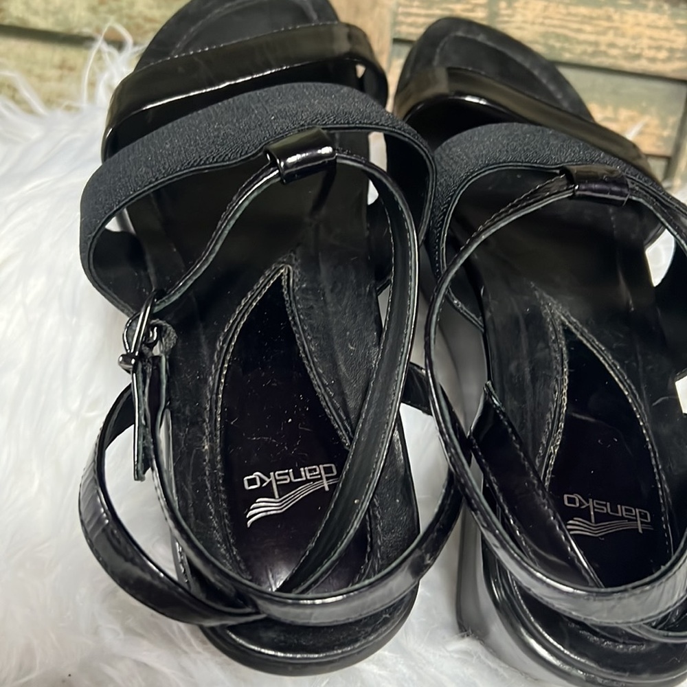 Dansko Sandals Womens Sz 37 / US 6.5-7 Addison Black Strappy Patent Leather Shoe - Picture 7 of 9